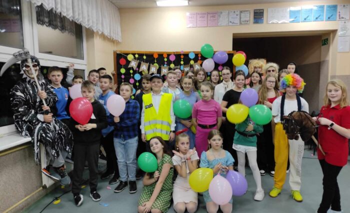 833ad49f-9cae-4f7a-a506-2de47739adcd