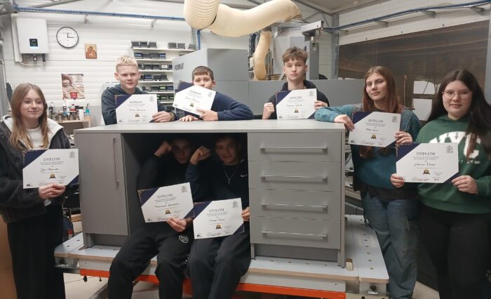 PHOTO-2025-11-27-20-31-28 2